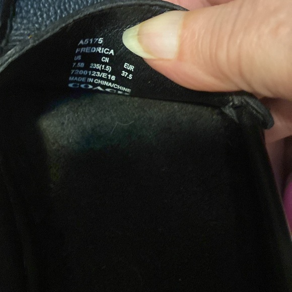 Coach black leather loafer - Picture 6 of 7